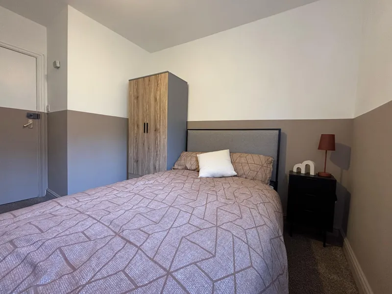 4 Bedroom | Student House | West End // Sept 2026 - Image 23